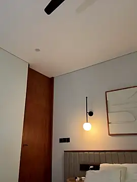 LunaRase online show from January 10, 7:43 am