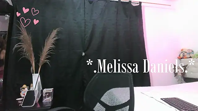 Melissa Daniiels online show from March 19, 7:27 pm