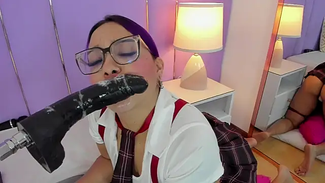 SophyRuiz  online show from November 24, 12:05 pm