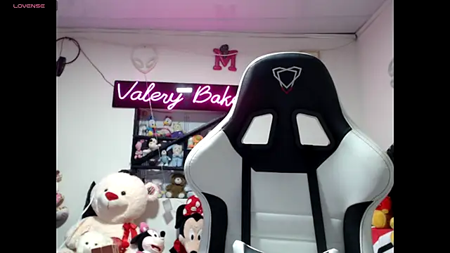 ValeryBaker  online show from October 31, 11:11 am