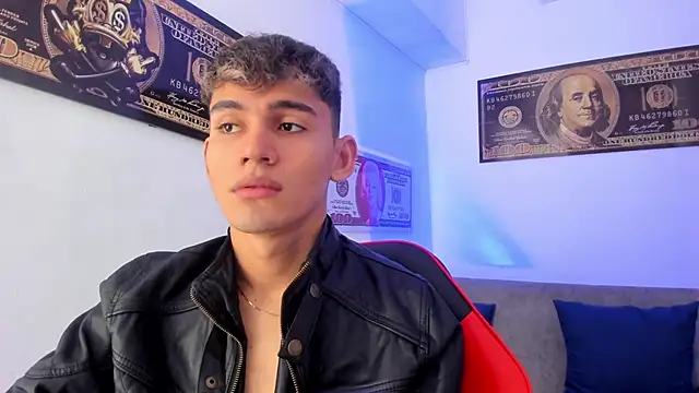 EstebanPerez  online show from December 11, 12:12 pm