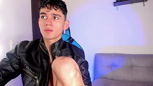 EstebanPerez  online show from January 24, 12:52 pm
