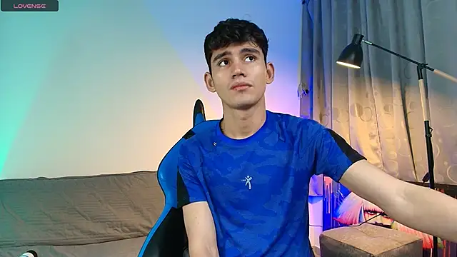 EstebanPerez  online show from March 18, 2:37 pm