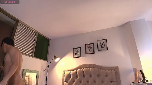 EstebanPerez  online show from October 28, 12:41 pm