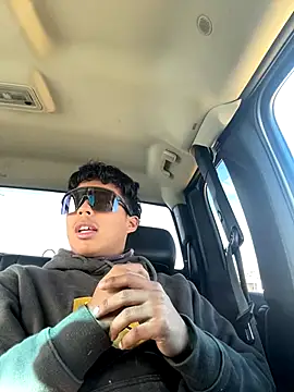 Snapshot of carlozxyz337 chatting on December 5, 6:55 pm carlozxyz337 online show from December 5, 6:55 pm