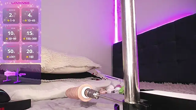 Snapshot of nea-w chatting on March 25, 5:57 am nea-w online show from March 25, 5:57 am