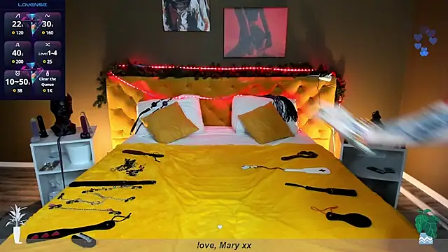 Mary Xextra online show from December 10, 1:22 am