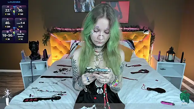 Mary Xextra online show from December 14, 11:23 pm