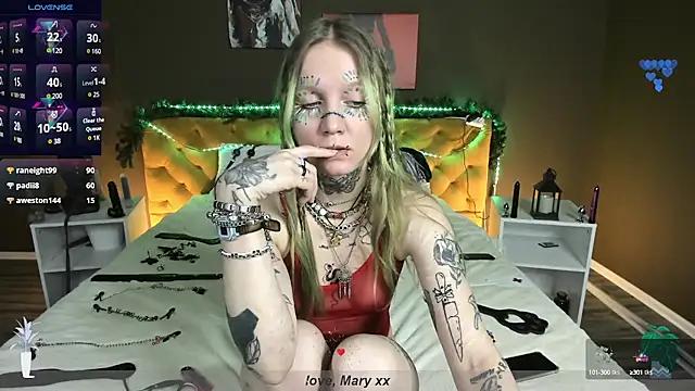 Mary Xextra online show from December 19, 4:45 am