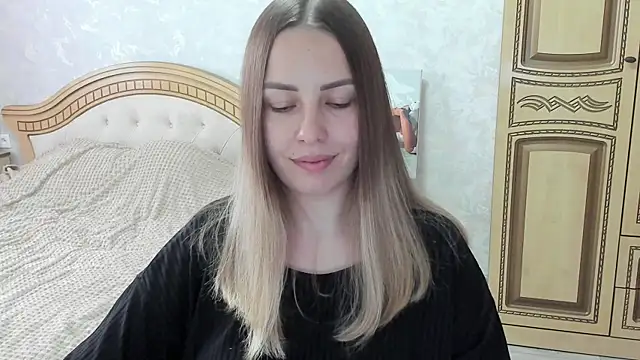 Snapshot of Mia_shy1 chatting on October 2, 11:28 am Mia shy1 online show from October 2, 11:28 am