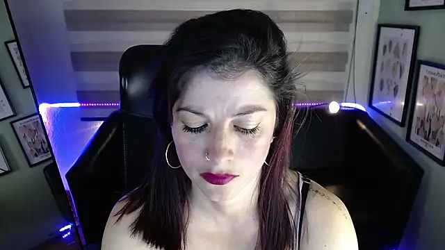 Aliiz 01 online show from March 27, 8:41 pm