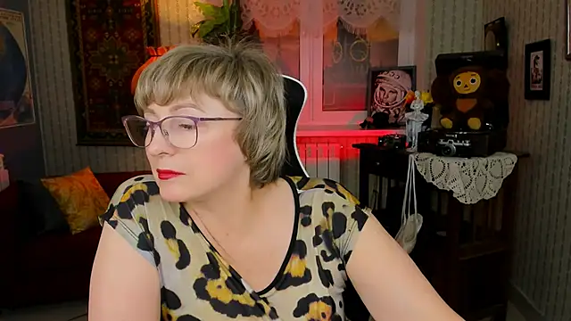 Snapshot of sugar_vivien chatting on December 12, 1:06 pm sugar vivien online show from December 12, 1:06 pm