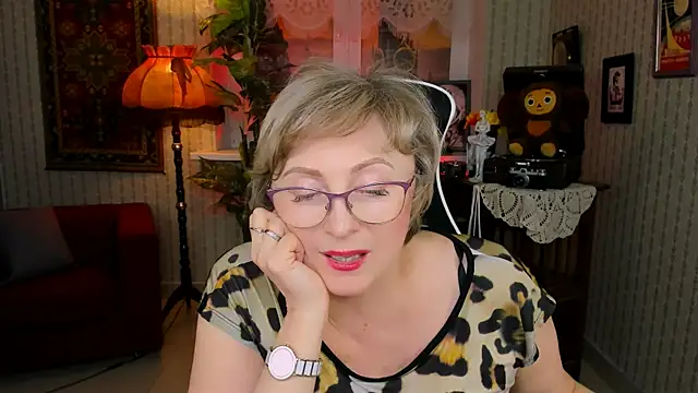 Snapshot of sugar_vivien chatting on December 12, 4:21 pm sugar vivien online show from December 12, 4:21 pm