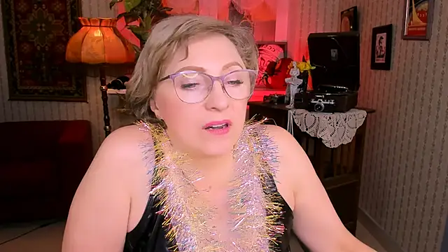 Snapshot of sugar_vivien chatting on December 26, 4:14 pm sugar vivien online show from December 26, 4:14 pm
