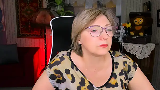 Snapshot of sugar_vivien chatting on January 4, 9:10 am sugar vivien online show from January 4, 9:10 am