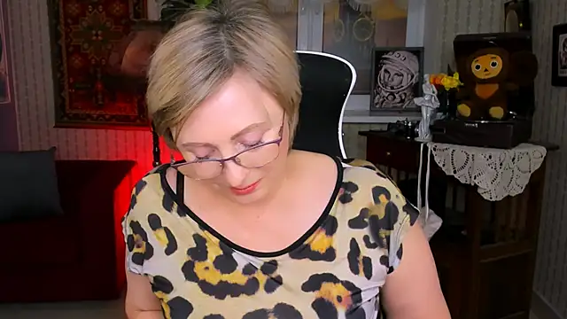 Snapshot of sugar_vivien chatting on January 4, 12:16 pm sugar vivien online show from January 4, 12:16 pm