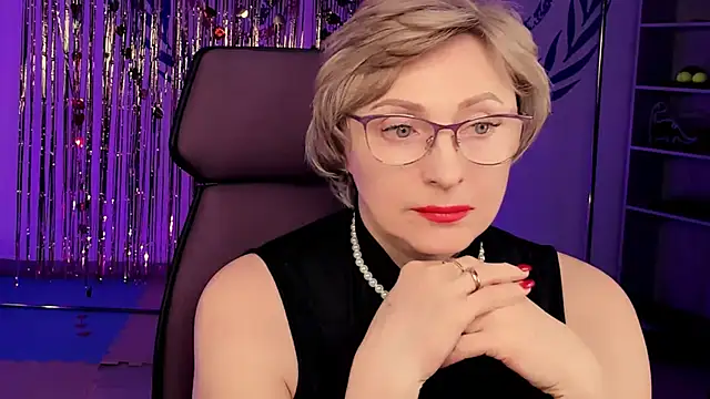 Snapshot of sugar_vivien chatting on February 22, 6:30 pm sugar vivien online show from February 22, 6:30 pm