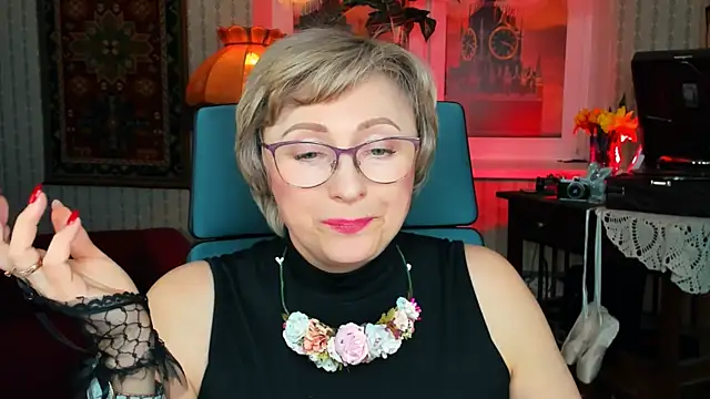 Snapshot of sugar_vivien chatting on March 5, 4:02 pm sugar vivien online show from March 5, 4:02 pm