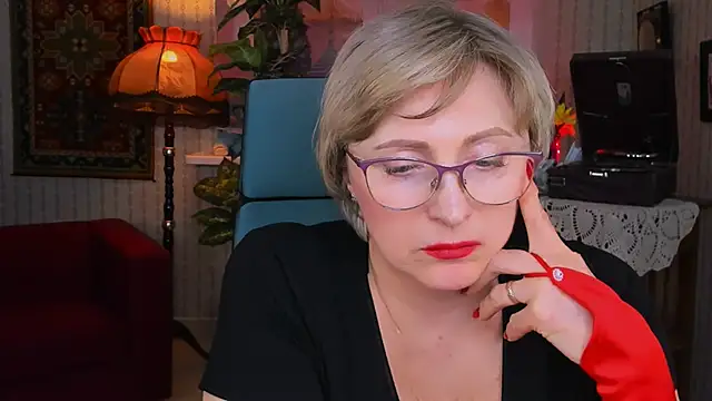 Snapshot of sugar_vivien chatting on March 6, 7:21 pm sugar vivien online show from March 6, 7:21 pm