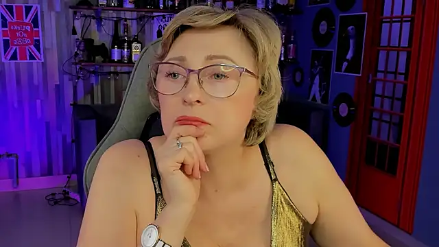 Snapshot of sugar_vivien chatting on March 14, 4:19 pm sugar vivien online show from March 14, 4:19 pm