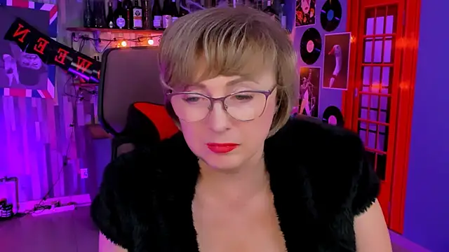 sugar vivien online show from October 28, 1:14 pm