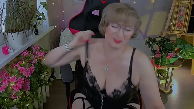 sugar vivien online show from May 8, 2:11 pm