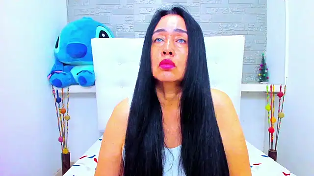 HorniestMilf online show from December 15, 8:46 pm