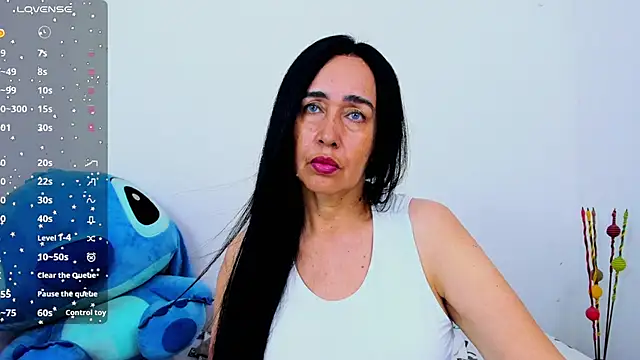 HorniestMilf online show from May 4, 8:38 pm