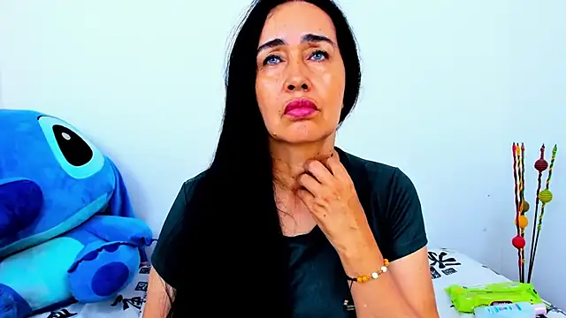 HorniestMilf online show from May 17, 9:22 pm
