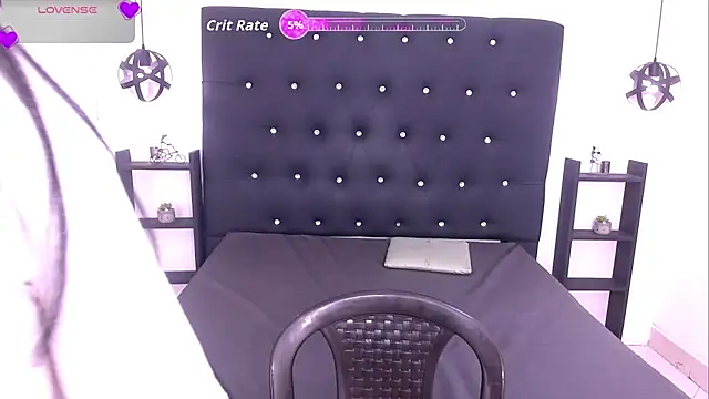 Mels  online show from September 26, 6:23 pm