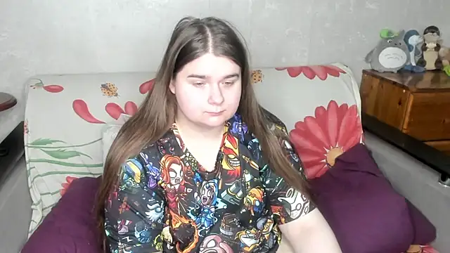 Snapshot of Aushpana chatting on February 28, 10:20 am Aushpana online show from February 28, 10:20 am
