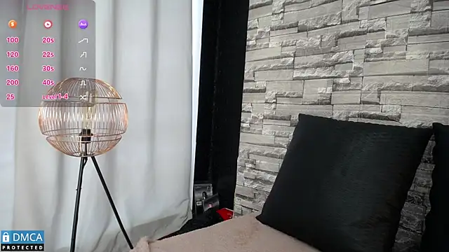 BellaOdisea online show from February 19, 4:33 pm