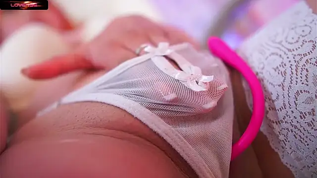 Eyleen 24 online show from October 21, 12:11 am