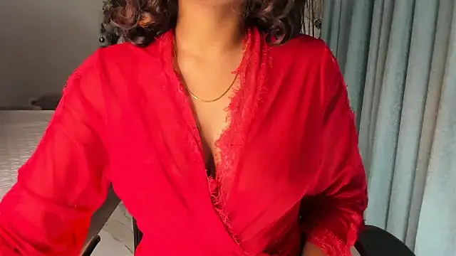 Bad Girl Kayra69 online show from December 19, 8:34 pm