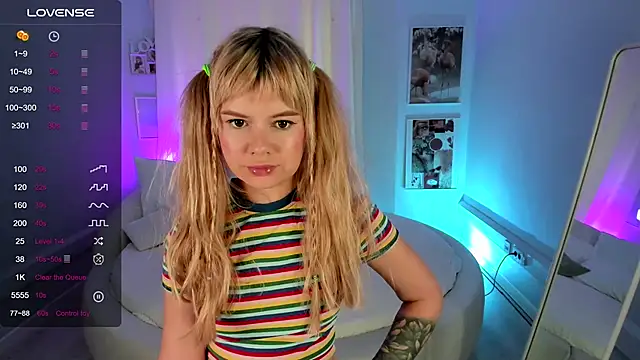 Lil Amelie online show from May 4, 7:59 am