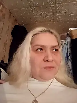 Minna Jeannie online show from December 9, 3:40 am