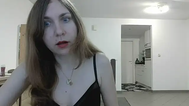 JasmineGlamour online show from May 3, 7:09 pm