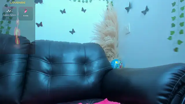 Snapshot of Amani_Bakir chatting on February 12, 12:00 pm Amani Bakir online show from February 12, 12:00 pm