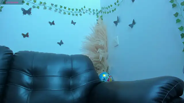 Snapshot of Amani_Bakir chatting on February 28, 12:17 pm Amani Bakir online show from February 28, 12:17 pm