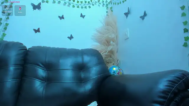 Snapshot of Amani_Bakir chatting on March 6, 12:12 pm Amani Bakir online show from March 6, 12:12 pm