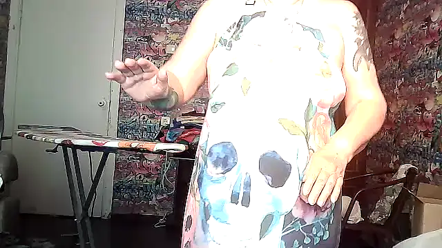 FantasyMichelle online show from April 5, 7:27 am