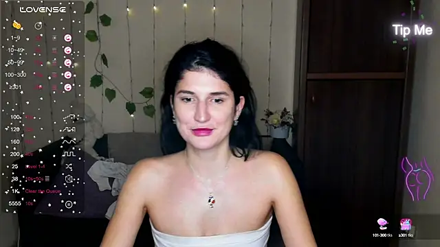 Alianna Solo Kisses online show from January 11, 9:26 am