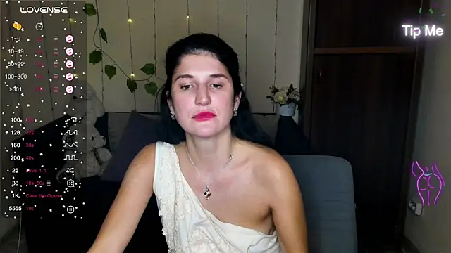 Alianna Solo Kisses online show from January 11, 6:01 pm