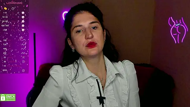 Alianna Solo Kisses online show from January 22, 6:31 am