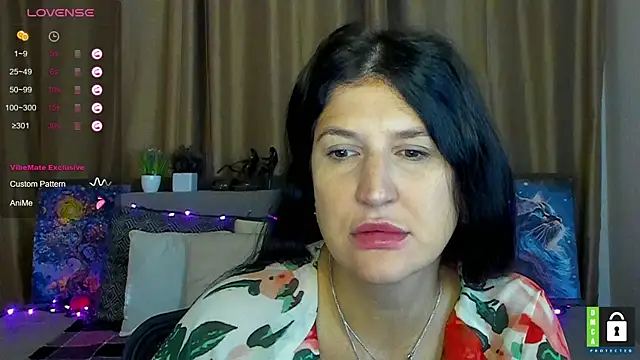 Alianna Solo Kisses online show from October 17, 5:43 am