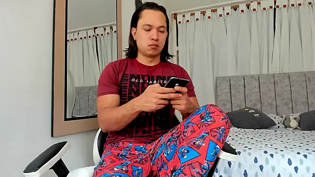 Snapshot of Valerioe chatting on October 19, 4:18 pm Valerioe online show from October 19, 4:18 pm