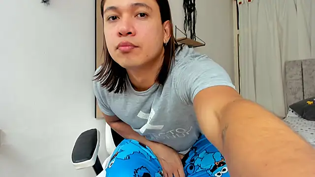 Snapshot of Valerioe chatting on November 1, 3:47 pm Valerioe online show from November 1, 3:47 pm