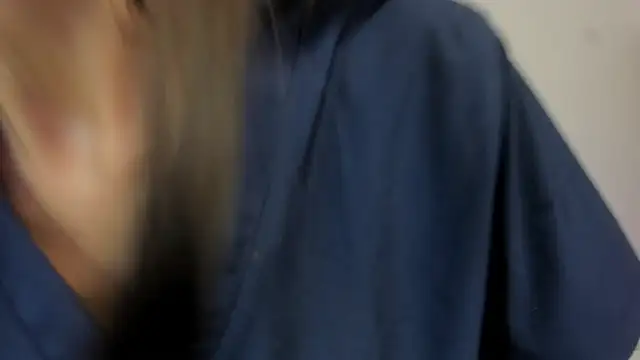 Snapshot of helen_mooree chatting on June 9, 1:01 pm helen mooree online show from June 9, 1:01 pm