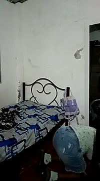 Snapshot of Melanie_candy_ chatting on February 7, 12:09 am Melanie candy online show from February 7, 12:09 am