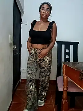 Snapshot of Melanie_candy_ chatting on March 11, 3:26 am Melanie candy online show from March 11, 3:26 am